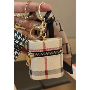 Nova Beige Red Black Plaid Check Coin Purse PVC Leather Beige with Keychain New